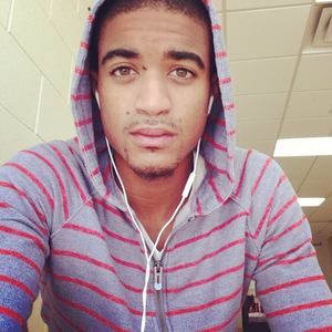 Meet your Posher, Derrick